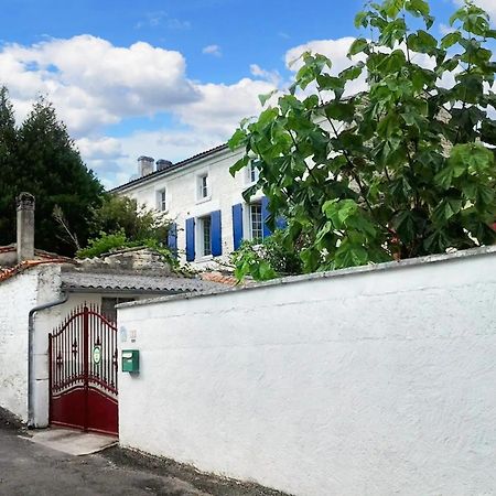 Maison Confortable Au Coeur De Fleurac Avec Grand Jardin Bagian luar foto